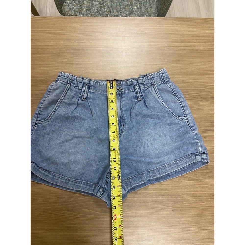 American Eagle Jean Mom Shorts Womens 10 High Rise Denim Relaxed Pleated Casual - Picture 6 of 11